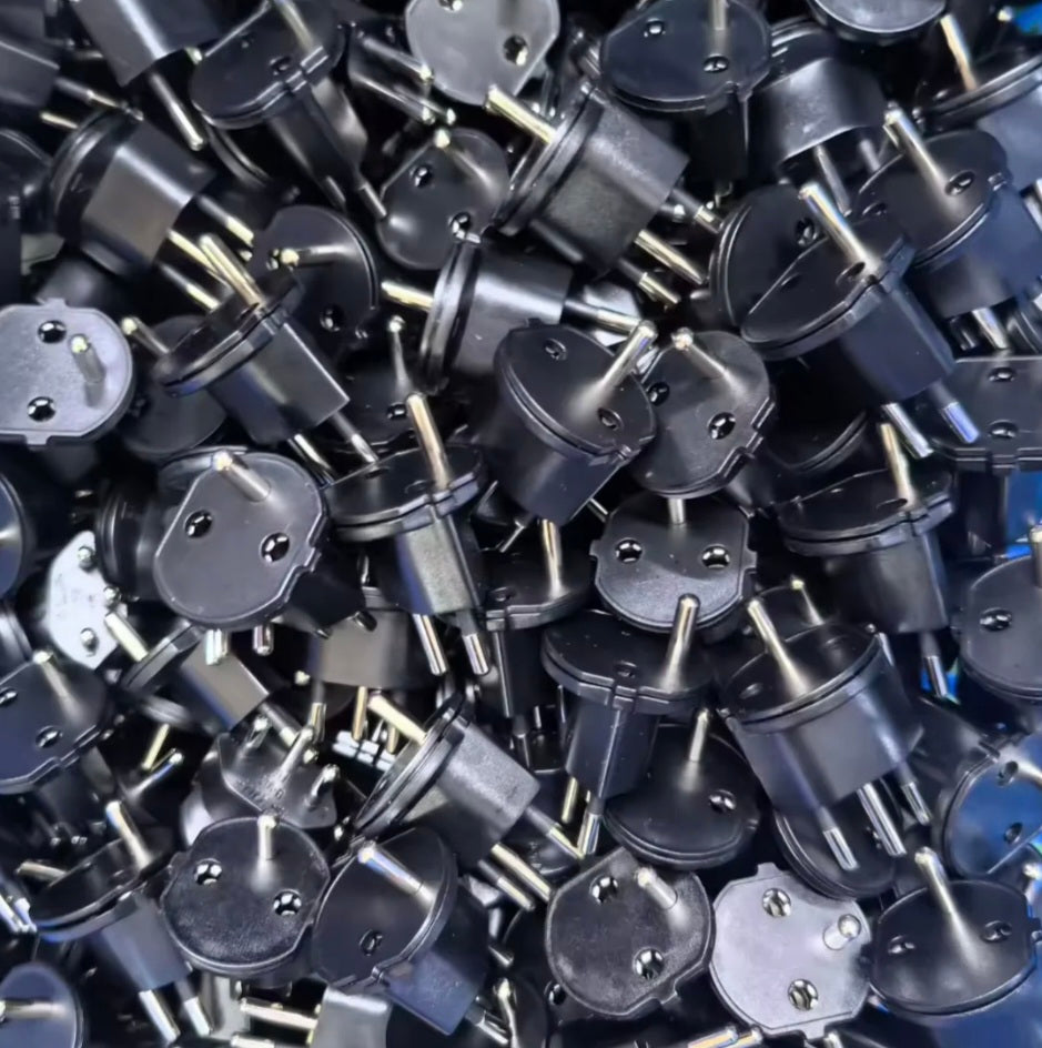 100 x Eurostecker - Fixadapter - Farbe schwarz